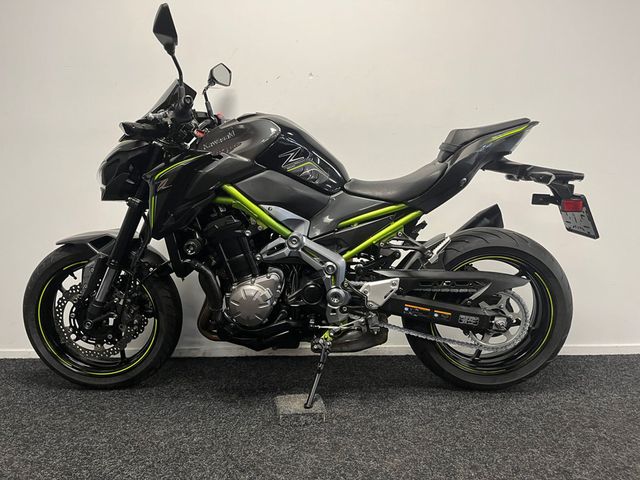 kawasaki - z900