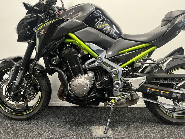 kawasaki - z900