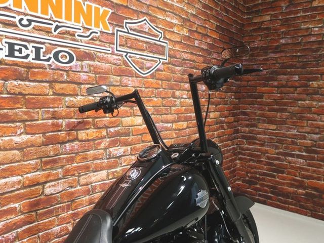 harley-davidson - roadking-special-114