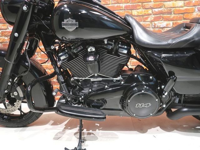 harley-davidson - roadking-special-114