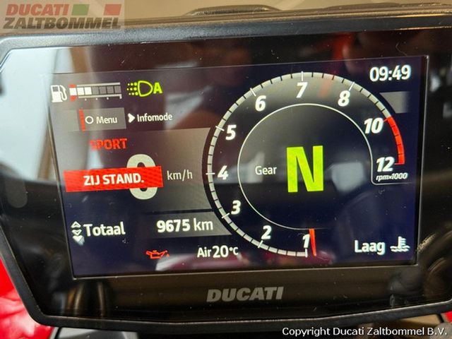 ducati - streetfighter-v2-s