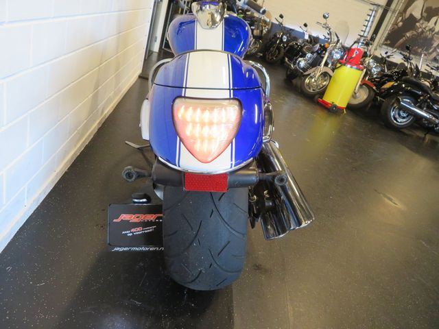 suzuki - intruder-m-1800-r