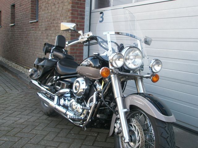 yamaha - xvs-650-a-dragstar-classic