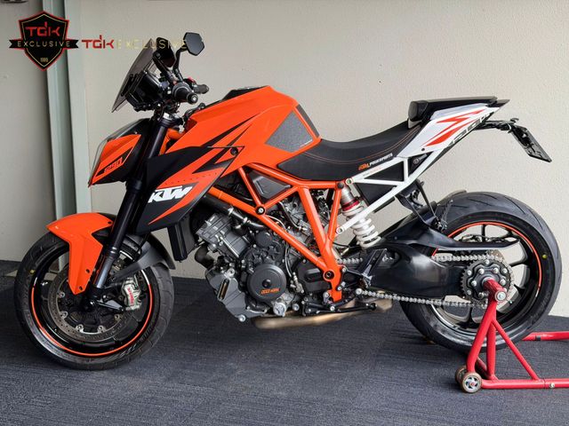 ktm - 1290-super-duke-r