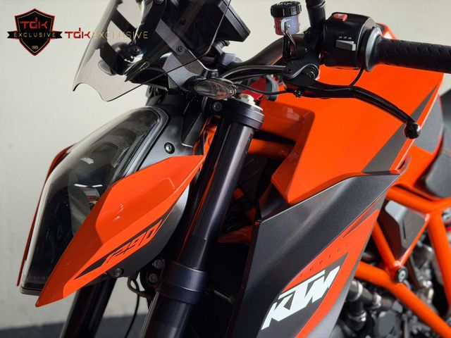ktm - 1290-super-duke-r