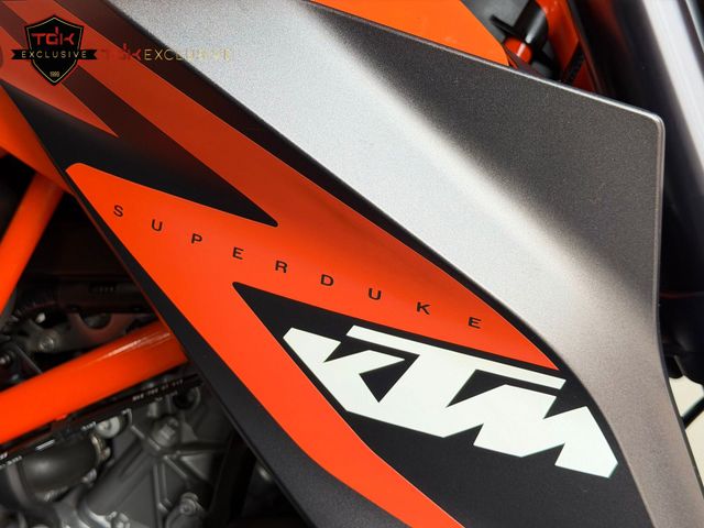 ktm - 1290-super-duke-r