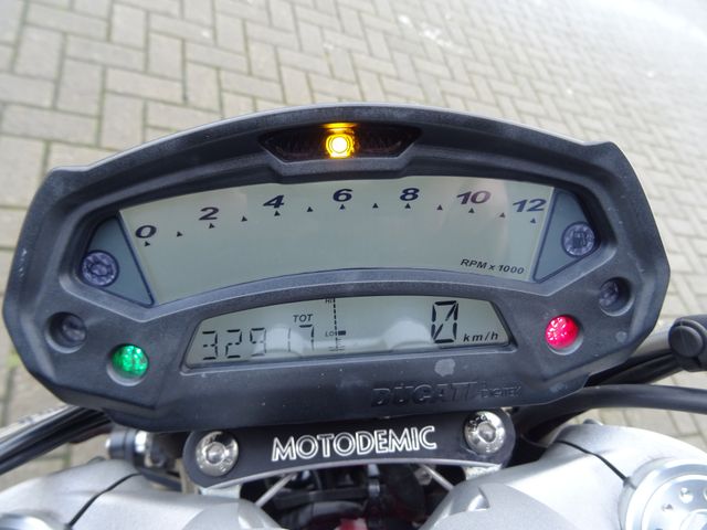 ducati - 796-monster