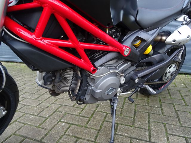 ducati - 796-monster