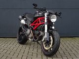 DUCATI 796 MONSTER