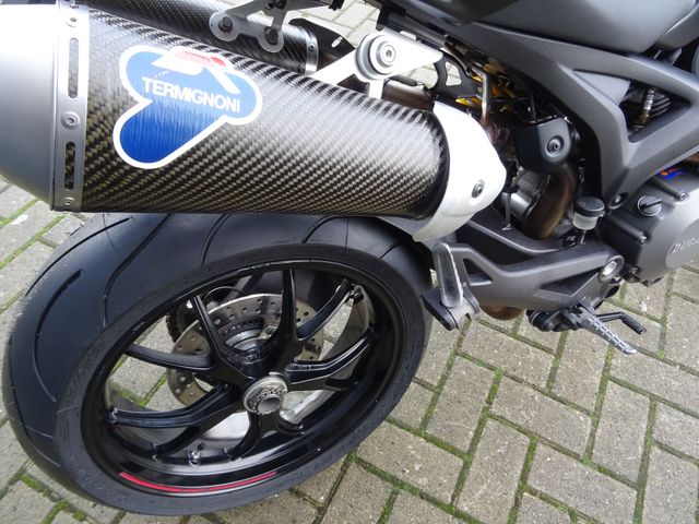 ducati - 796-monster