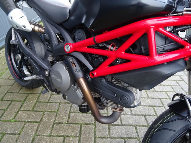 ducati - 796-monster