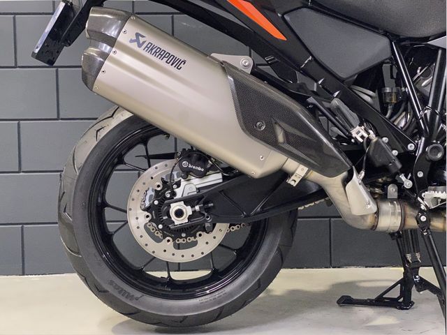 ktm - 1290-super-adventure-s