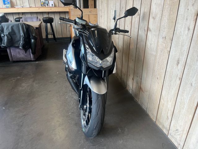 kawasaki - z1000