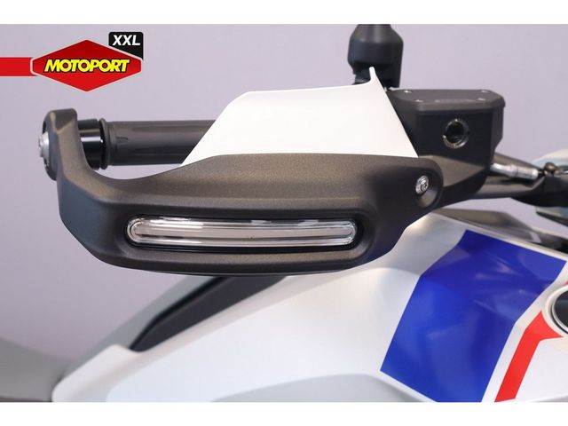 bmw - r-1300-gs