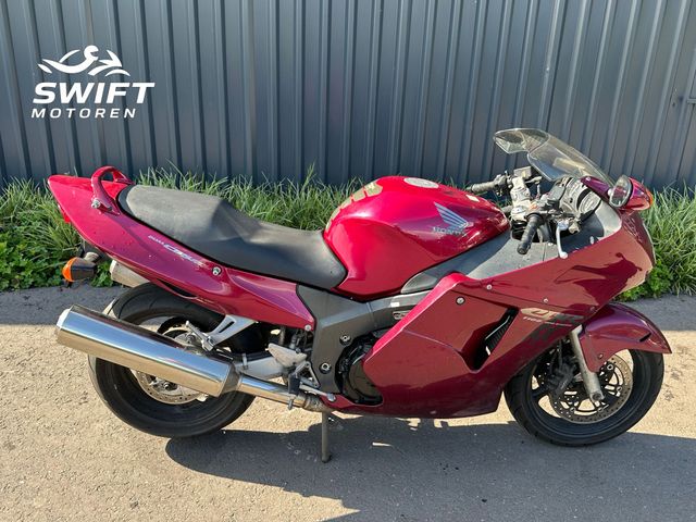 honda - cbr-1100--xx-super-blackbird