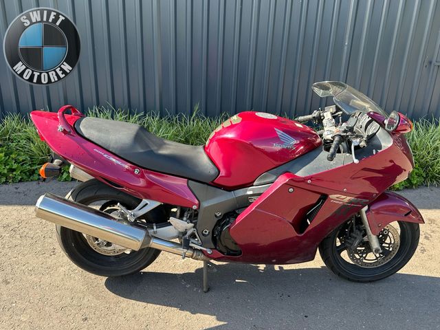 honda - cbr-1100--xx-super-blackbird