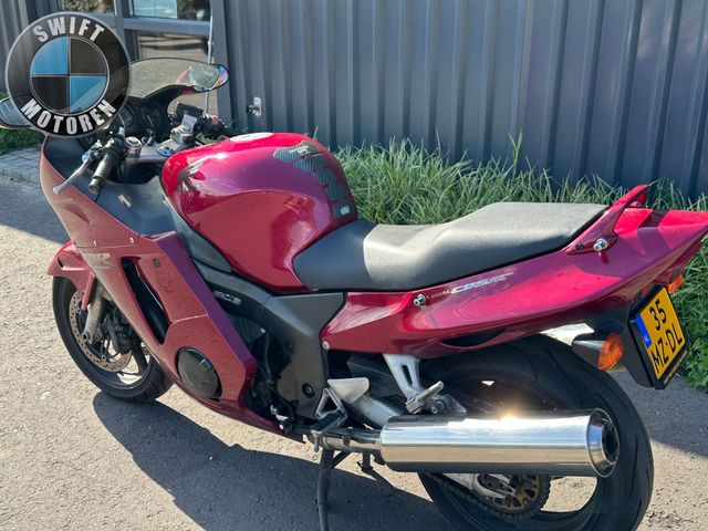 honda - cbr-1100--xx-super-blackbird