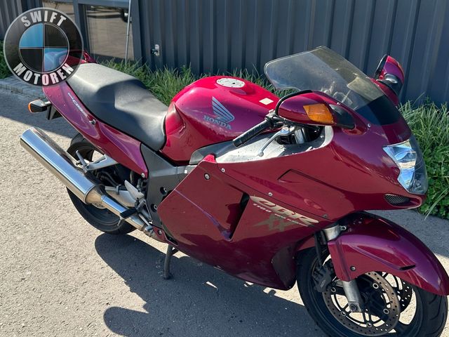 honda - cbr-1100--xx-super-blackbird