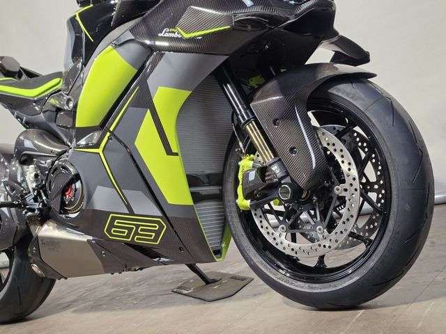 ducati - panigale-v4-lamborghini