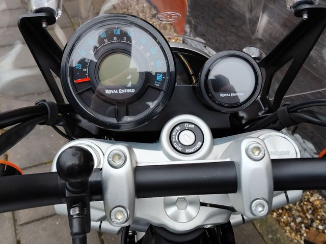royal-enfield - super-meteor-650