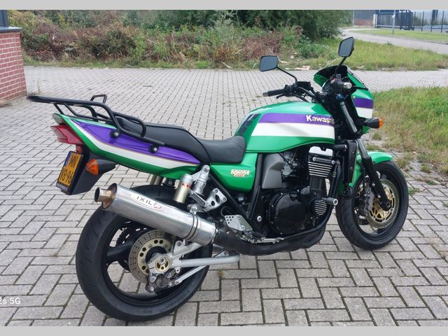 kawasaki - zrx-1100