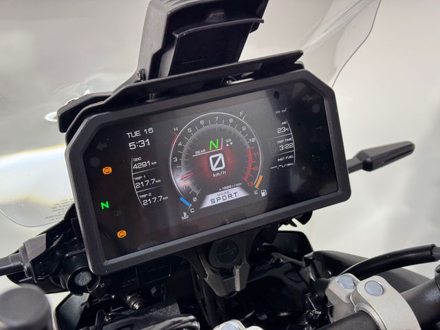 yamaha - tracer-9-gt--