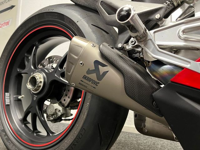 ducati - panigale-v4-s