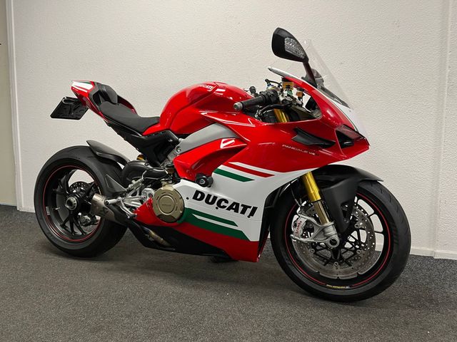 ducati - panigale-v4-s
