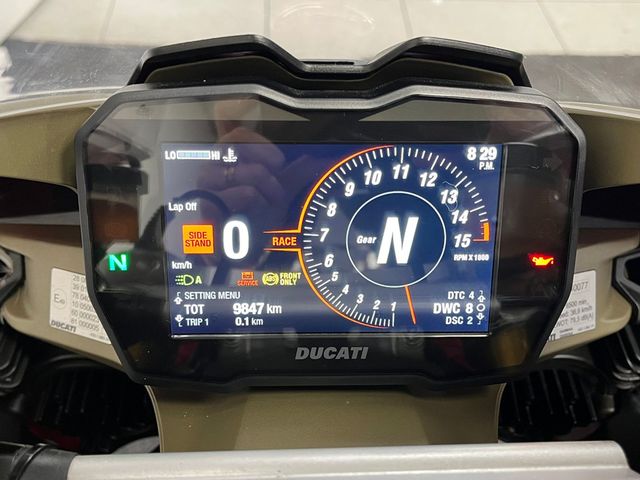 ducati - panigale-v4-s