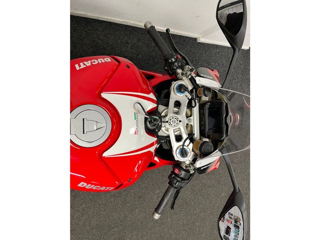 ducati - panigale-v4-s