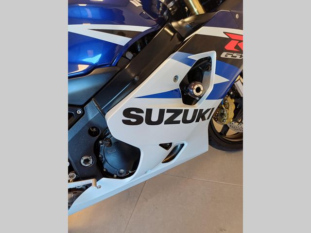 suzuki - gsx-r-750