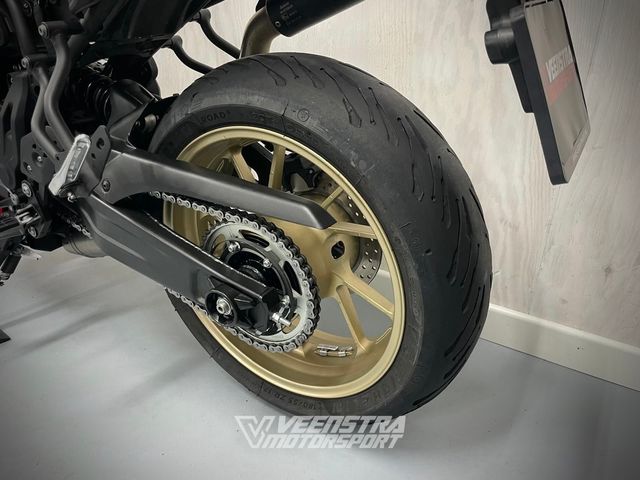 yamaha - xsr-700-abs