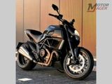 DUCATI DIAVEL CARBON