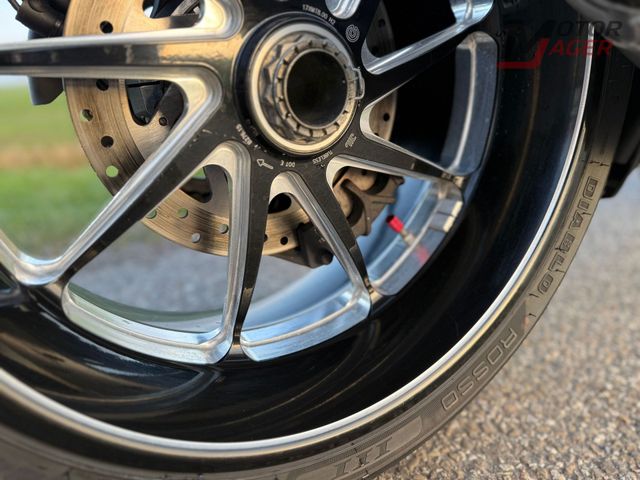 ducati - diavel-carbon