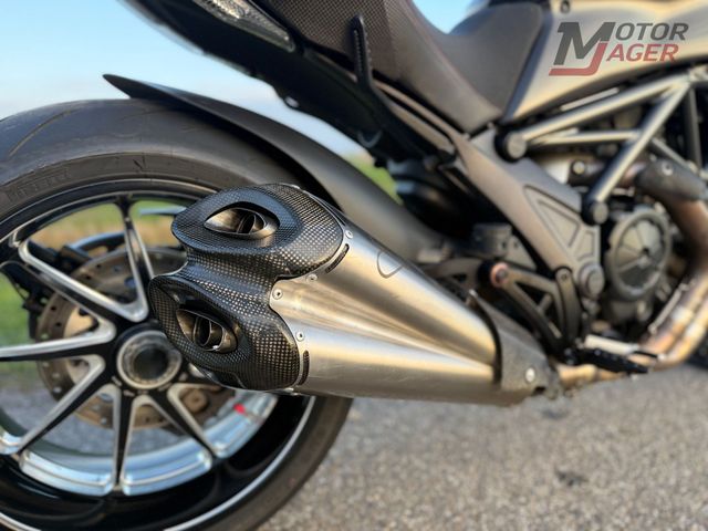 ducati - diavel-carbon