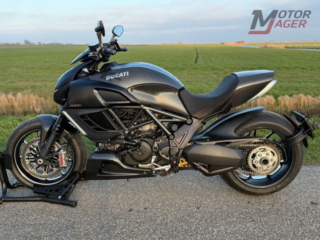 ducati - diavel-carbon