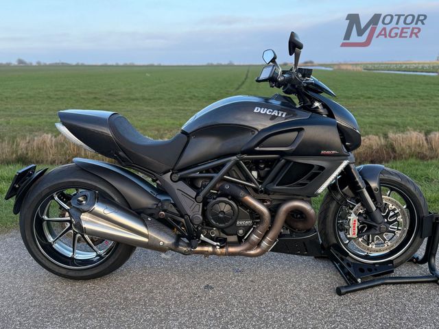 ducati - diavel-carbon
