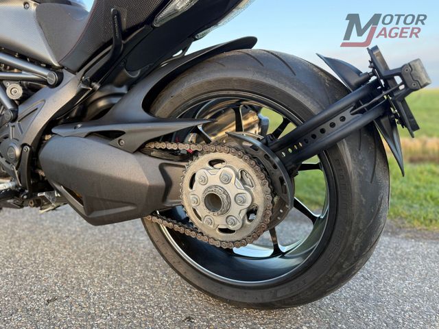 ducati - diavel-carbon