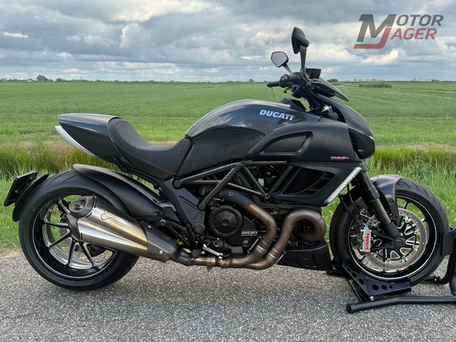 ducati - diavel-carbon