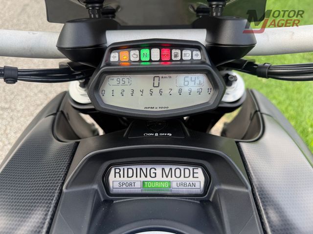 ducati - diavel-carbon