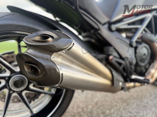 ducati - diavel-carbon