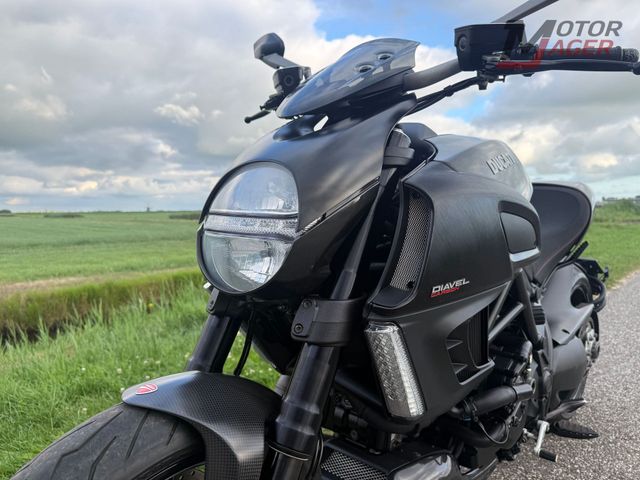 ducati - diavel-carbon