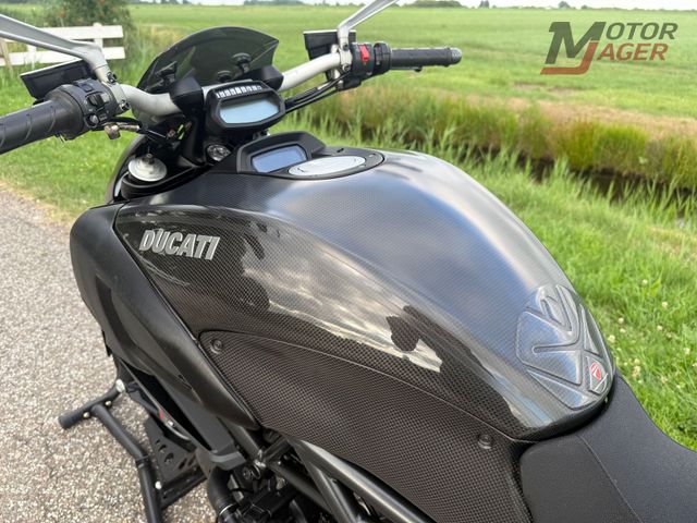 ducati - diavel-carbon