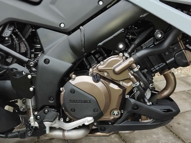 suzuki - v-strom-1050-a