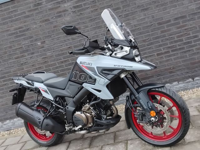 suzuki - v-strom-1050-a