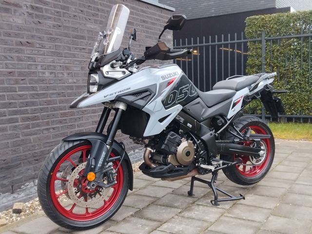suzuki - v-strom-1050-a