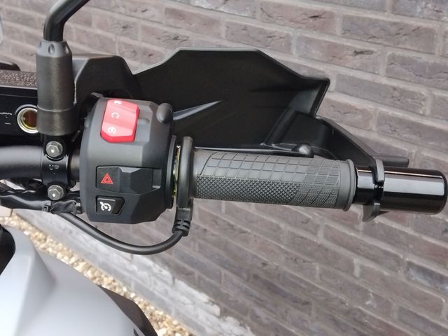 suzuki - v-strom-1050-a