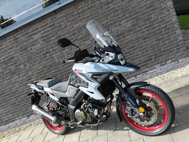 suzuki - v-strom-1050-a