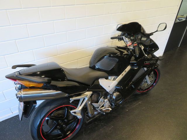 honda - vfr-800-fi-vtec