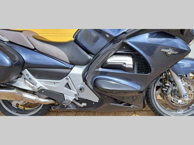 honda - st-1300-pan-european